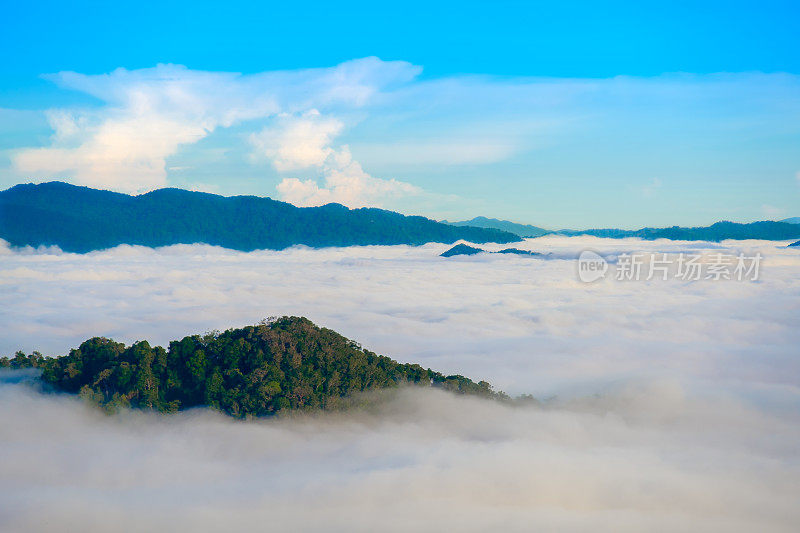 泰国keng kachan国家公园的雾